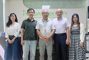 共建美好社会丨慈善与发展同行，爱心与责任并肩，鹏湾公益走访理事企业深圳市雅香丽集团