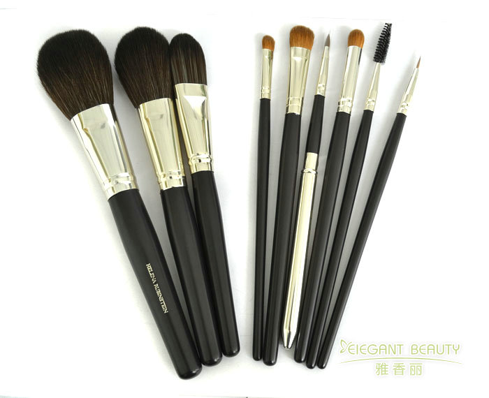 眼线刷的种类与功能：如何选择适合你的那一支？